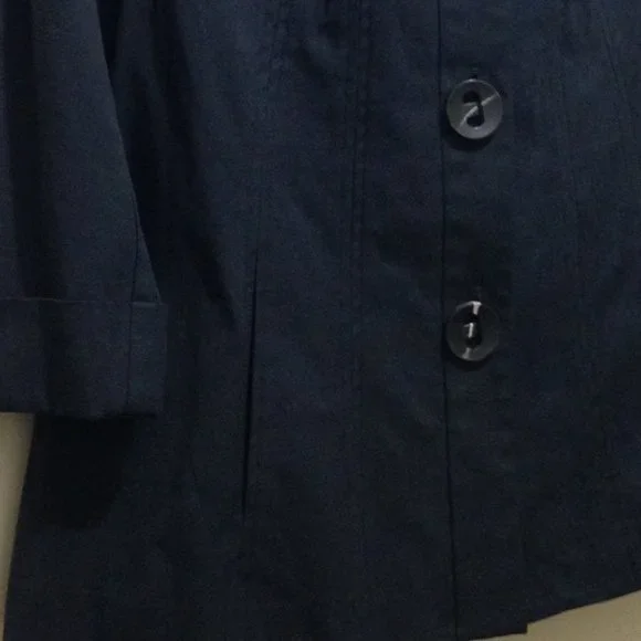 Like New Blazer Nice Thick Material Fits Like M/L Front/Side Hidden Pockets - Picture 9 of 16